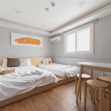 Готель Dawoo House 2 In Hongdae Сеул Екстер'єр фото