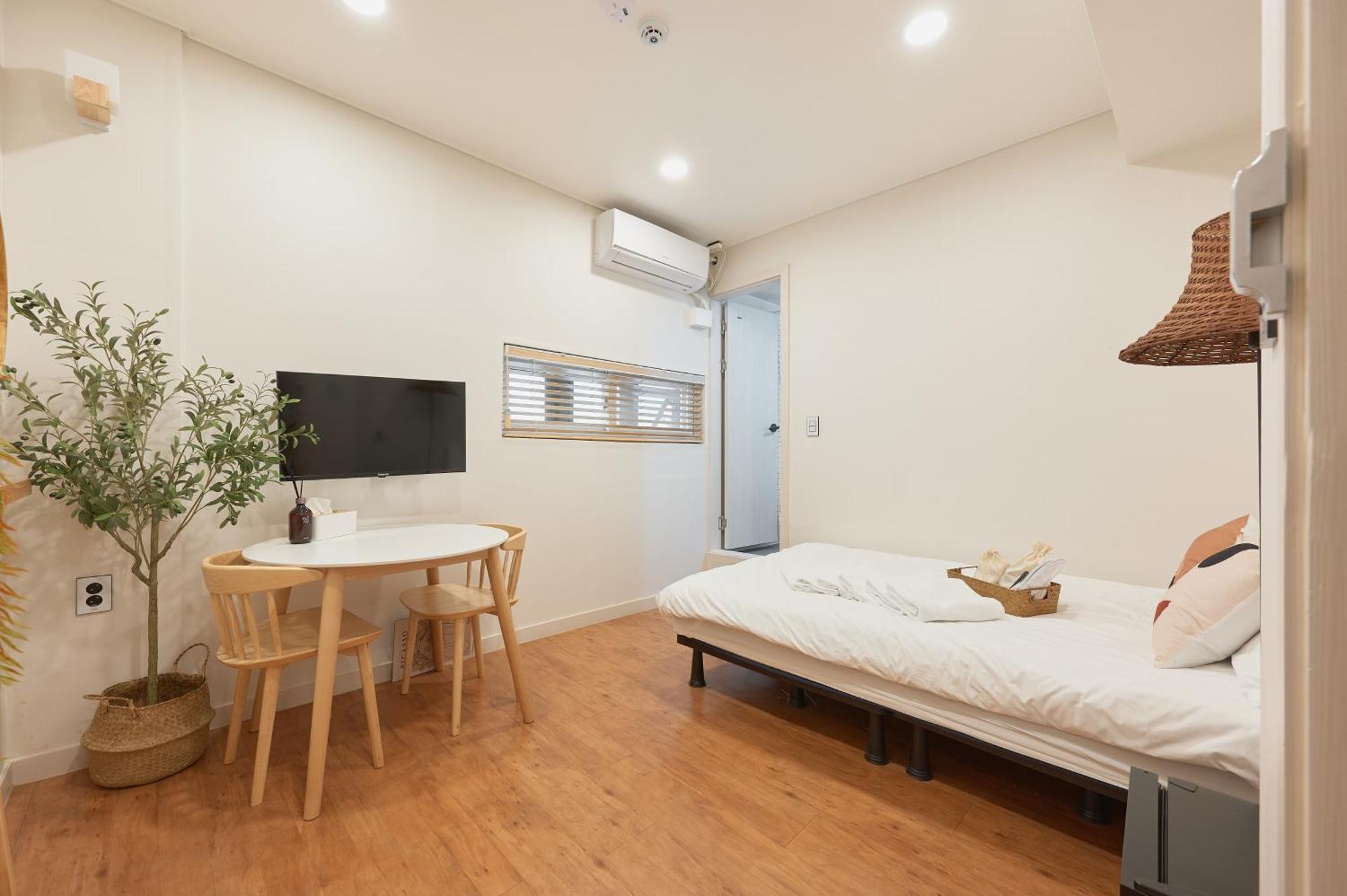 Готель Dawoo House 2 In Hongdae Сеул Екстер'єр фото